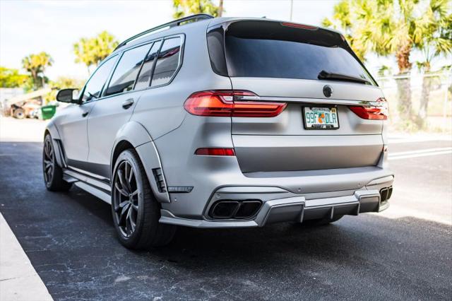 2022 BMW X7 M50i