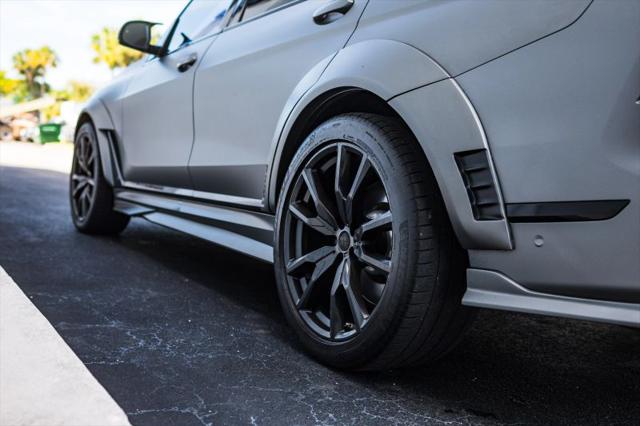 2022 BMW X7 M50i