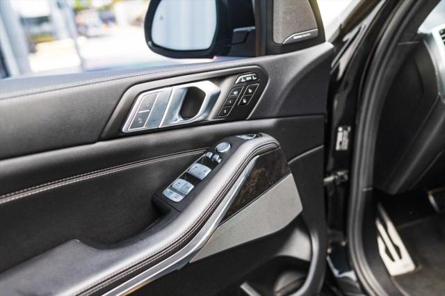2022 BMW X7 M50i