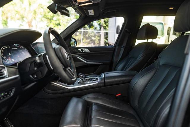 2022 BMW X7 M50i