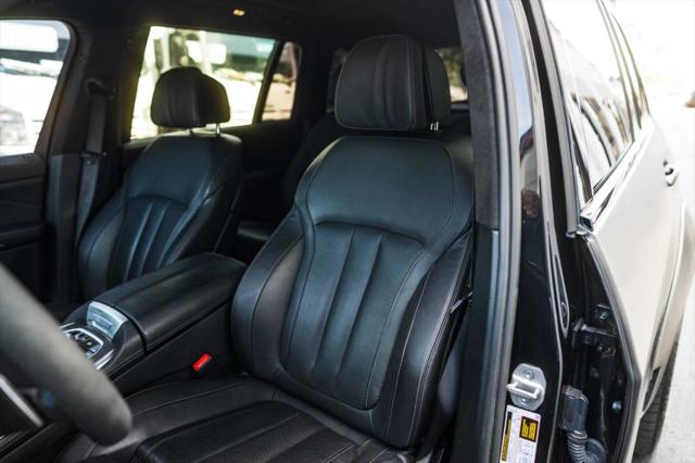 2022 BMW X7 M50i