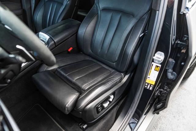 2022 BMW X7 M50i