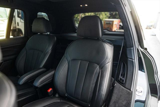 2022 BMW X7 M50i