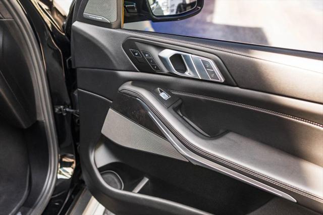 2022 BMW X7 M50i