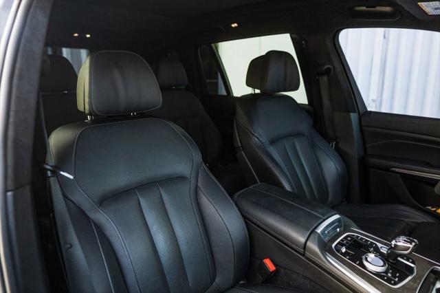 2022 BMW X7 M50i