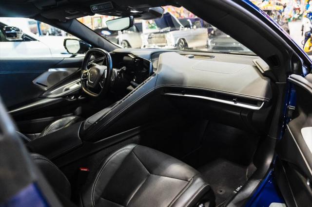 2025 Chevrolet Corvette Stingray RWD Coupe 2LT