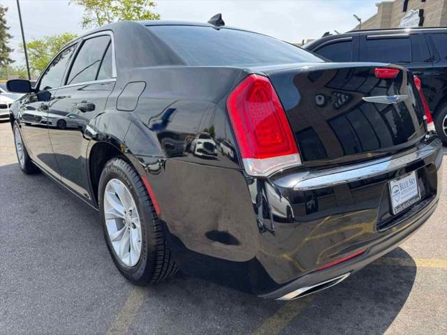 2020 Chrysler 300 Touring