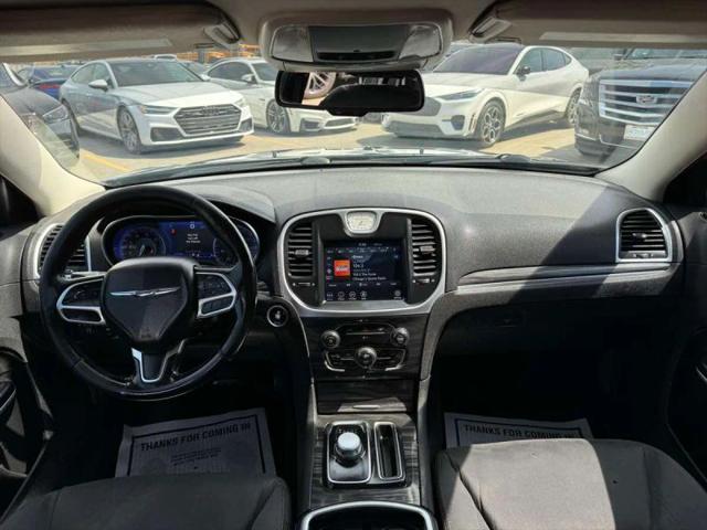 2020 Chrysler 300 Touring