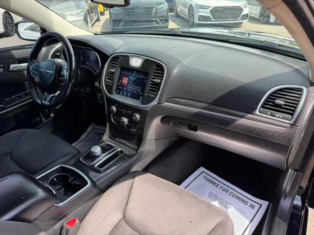 2020 Chrysler 300 Touring