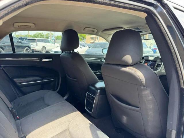 2020 Chrysler 300 Touring
