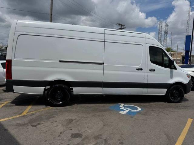 2023 Mercedes-Benz Sprinter 2500 High Roof 4-Cyl Diesel