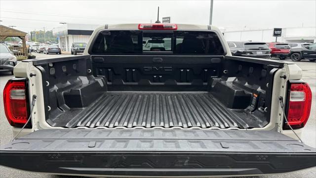 2026 GMC Canyon AT4, 4WD