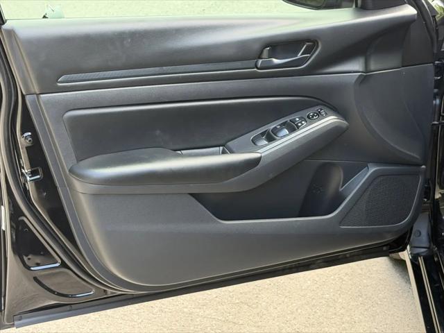 2025 Nissan Altima S FWD