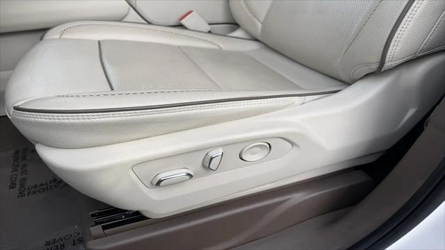 2022 GMC Yukon 4WD Denali