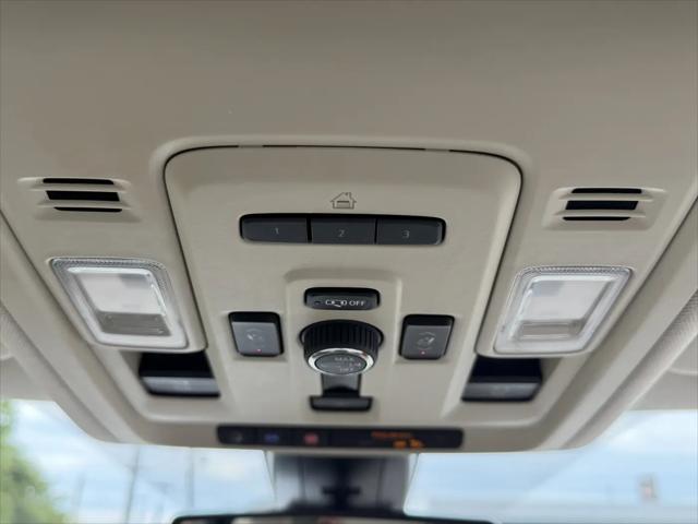 2022 GMC Yukon 4WD Denali
