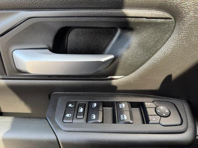 2025 Ram 1500 Tradesman Quad Cab 4x2 6'4" Box