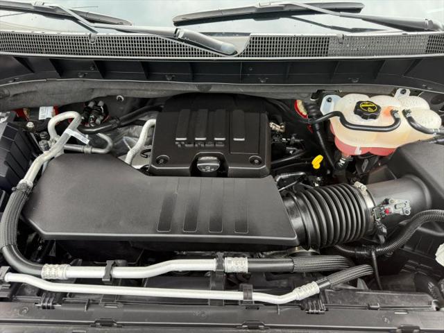 2024 Chevrolet Silverado 1500 2WD Crew Cab Short Bed Custom