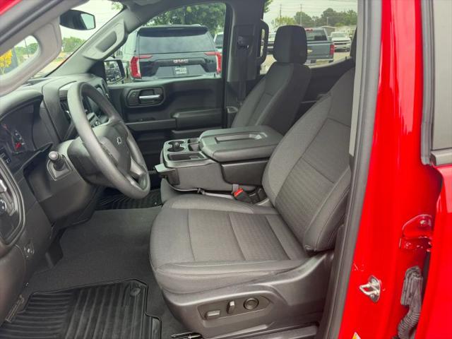 2024 Chevrolet Silverado 1500 2WD Crew Cab Short Bed Custom