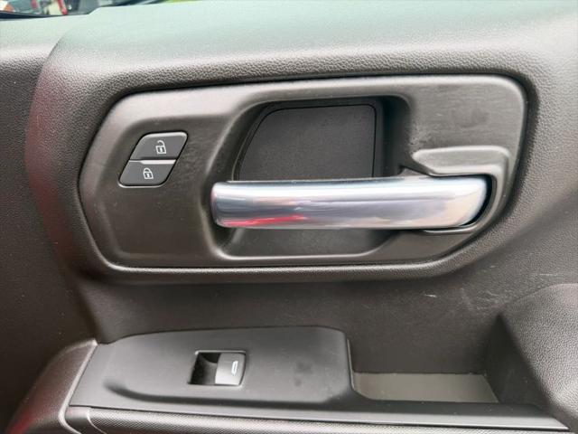 2024 Chevrolet Silverado 1500 2WD Crew Cab Short Bed Custom