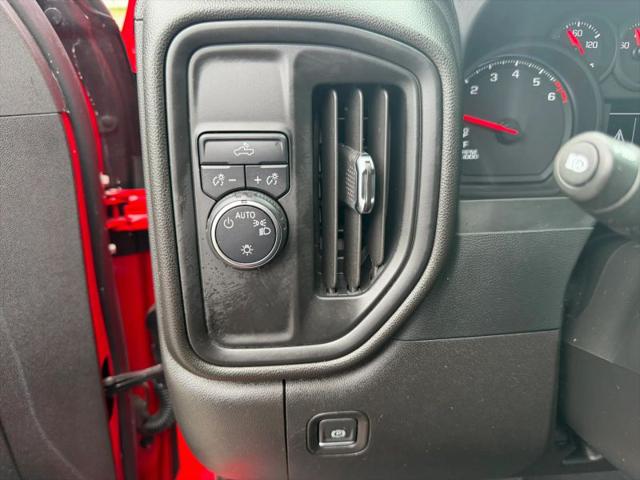 2024 Chevrolet Silverado 1500 2WD Crew Cab Short Bed Custom