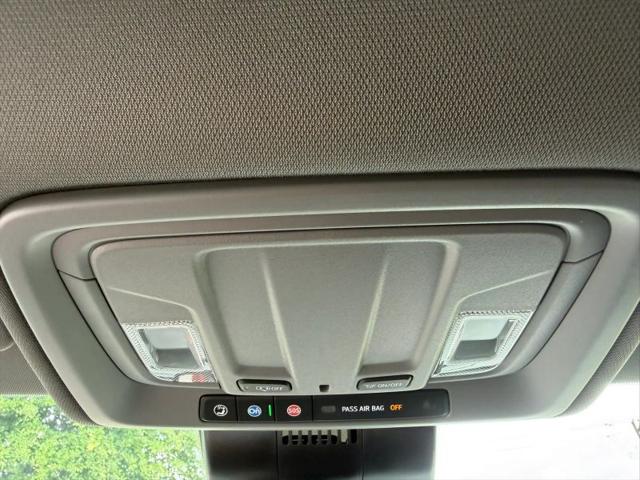 2024 Chevrolet Silverado 1500 2WD Crew Cab Short Bed Custom