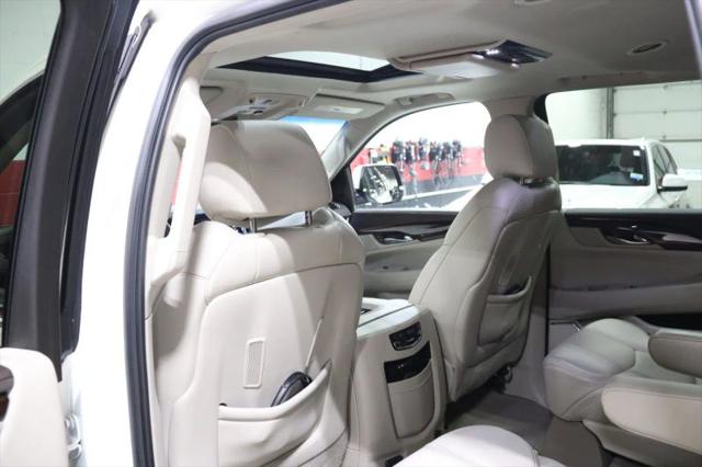 2015 Cadillac Escalade Luxury
