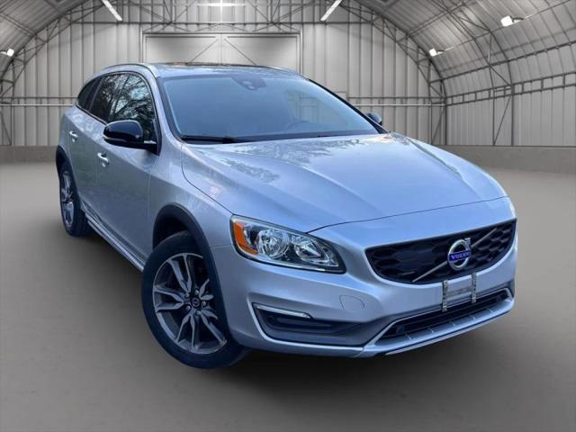 2015 Volvo V60 Cross Country T5