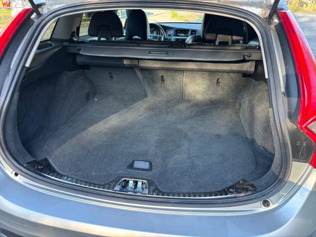 2015 Volvo V60 Cross Country T5