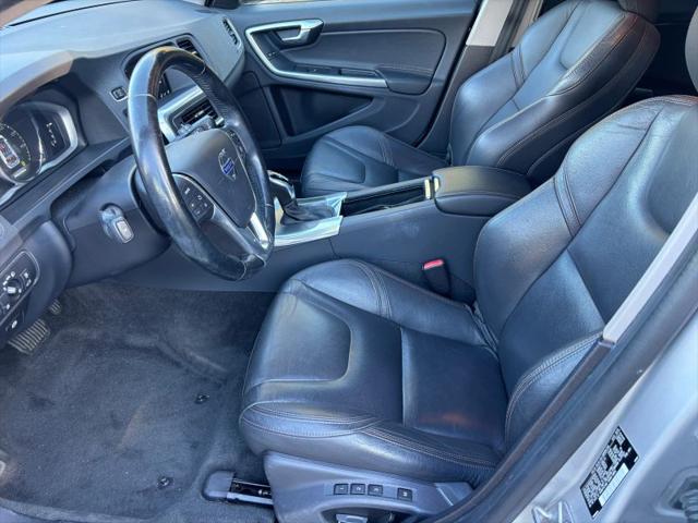 2015 Volvo V60 Cross Country T5