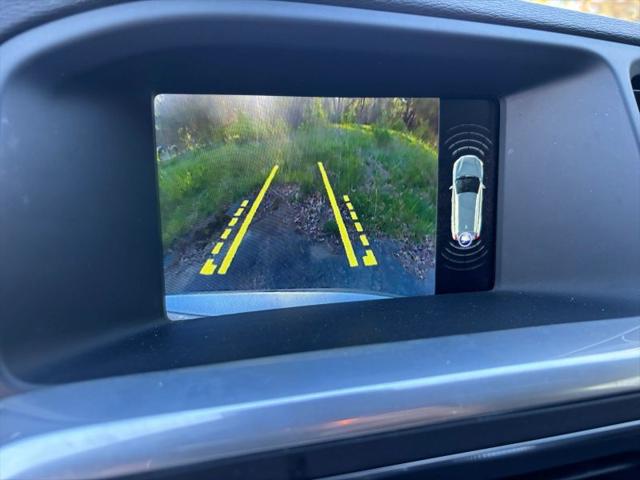 2015 Volvo V60 Cross Country T5