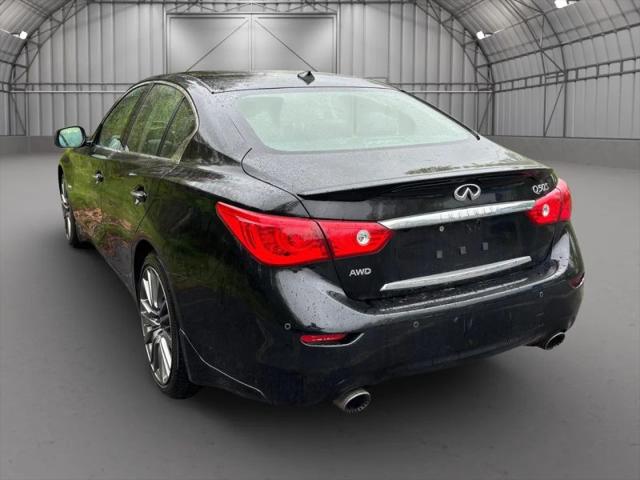 2016 INFINITI Q50 3.0t Red Sport 400