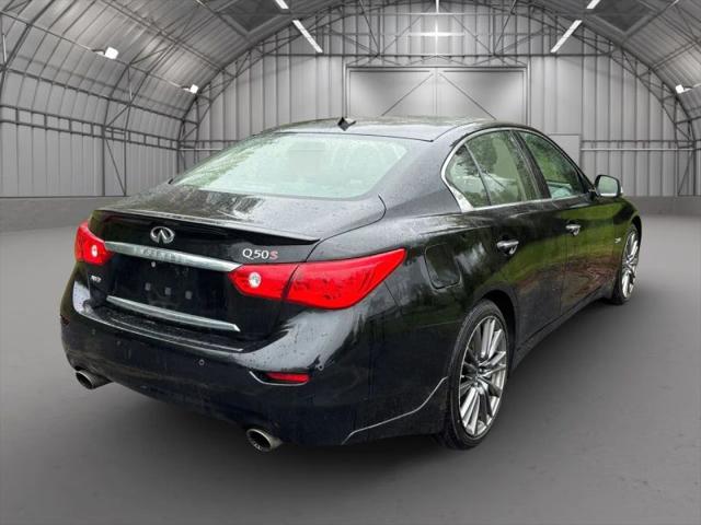 2016 INFINITI Q50 3.0t Red Sport 400