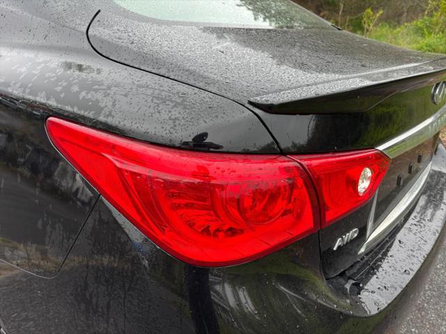 2016 INFINITI Q50 3.0t Red Sport 400