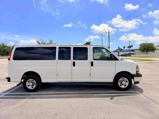 2020 Chevrolet Express Passenger RWD 3500 Extended Wheelbase LT