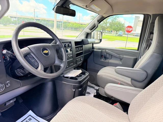 2020 Chevrolet Express Passenger RWD 3500 Extended Wheelbase LT