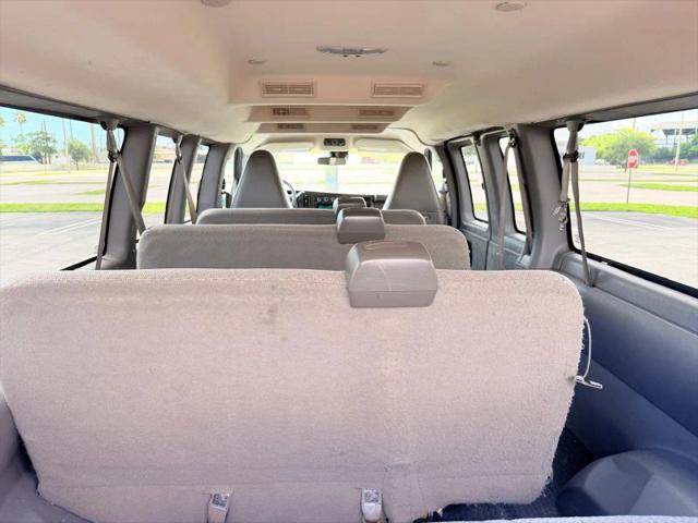 2020 Chevrolet Express Passenger RWD 3500 Extended Wheelbase LT
