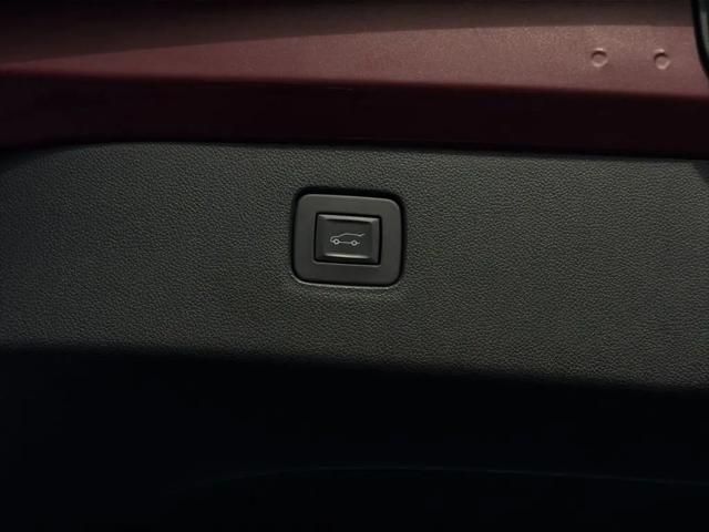 2024 Buick NV Preferred FWD