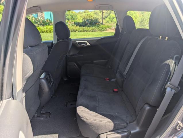 2014 Nissan Pathfinder SV