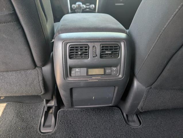 2014 Nissan Pathfinder SV