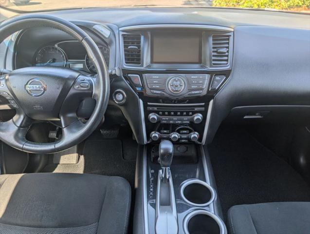 2014 Nissan Pathfinder SV
