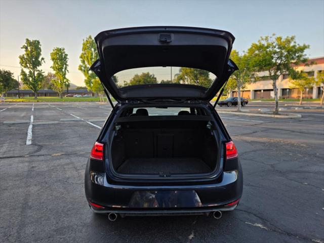 2017 Volkswagen Golf GTI Sport 4-Door