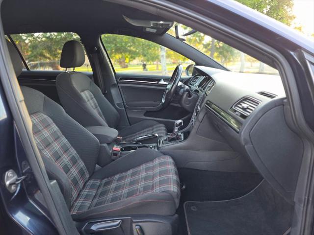 2017 Volkswagen Golf GTI Sport 4-Door
