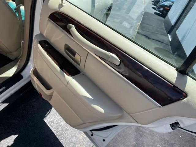 2007 Lincoln Town Car Signature