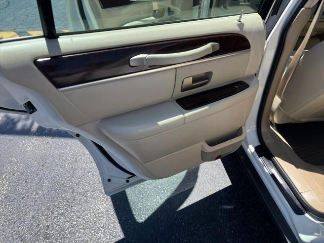 2007 Lincoln Town Car Signature