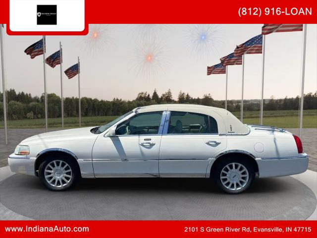 2007 Lincoln Town Car Signature for sale in Evansville, IN