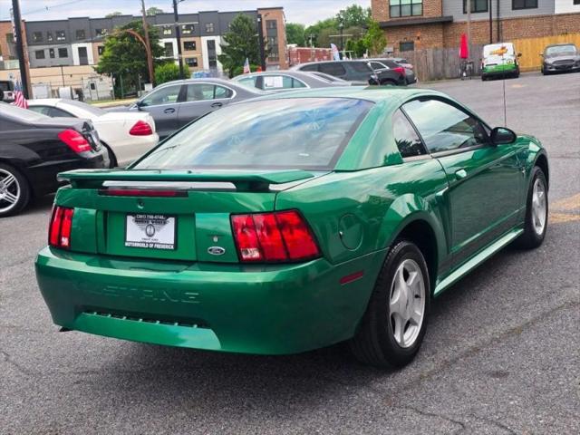 2001 Ford Mustang Base