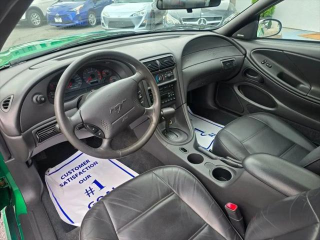 2001 Ford Mustang Base
