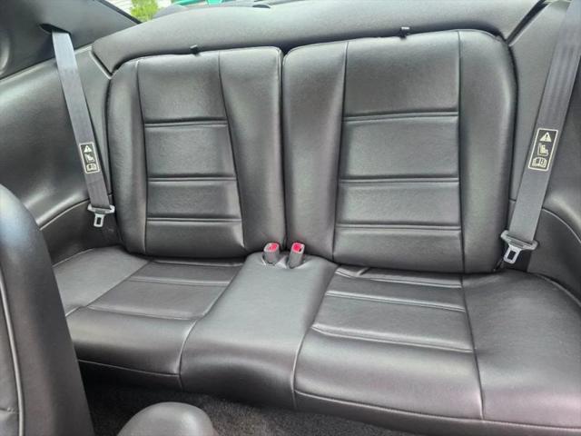2001 Ford Mustang Base