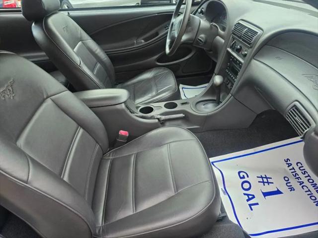 2001 Ford Mustang Base