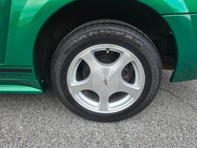 2001 Ford Mustang Base